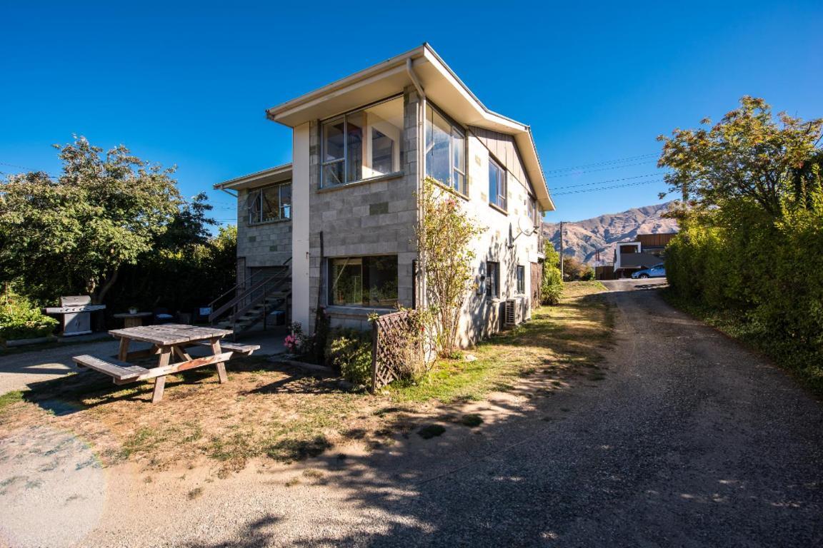 Modern Private Apartment Wanaka Buitenkant foto